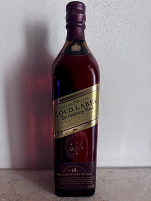 Johnnie Walker Gold Label 18 Year The Centenary Blend whisky, rare collectible