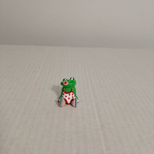 Frog figure 1993 Kinder used