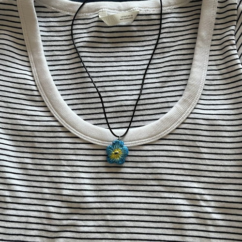 Blue flower necklace, handmade from scratch