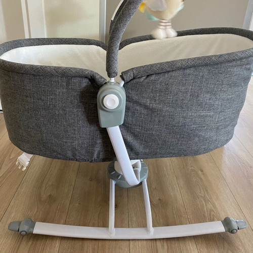 Relax Baby Cot like new with 360° rotating seat
