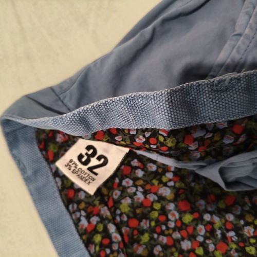 Funky Buddha Chino Pants like new, size 32, light blue
