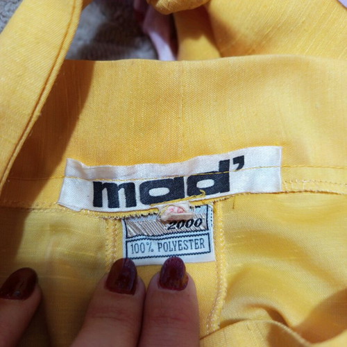 Vintage women's midi skirt like new, yellow, size M