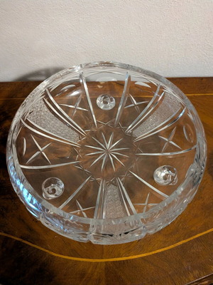 Crystal plate like new with decorative elements