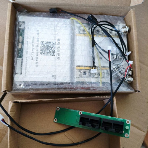 BMS for 12 and 24 Volt with 4.3" Screen and Computer Connection Board