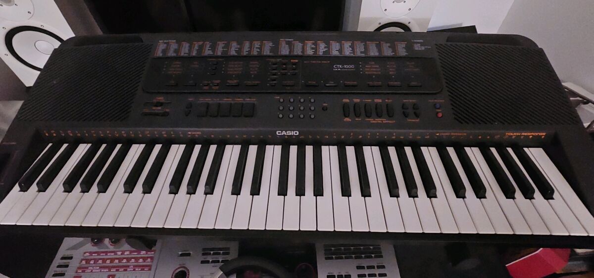 Casio CTK-1000 Keyboard Synthesizer… - € 180,00 - Vendora.cy