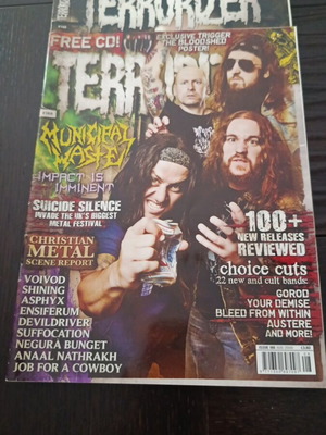 Terrorizer Metal magazine like new, 2 issues in English