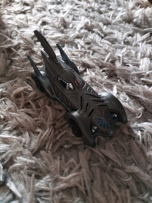 Hot Wheels Batmobile like new