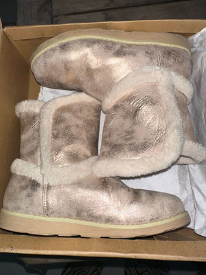 Mod8 boots for girls size 35 with faux fur lining