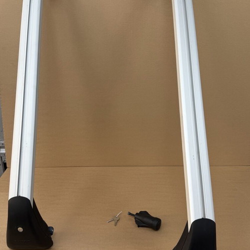 Volvo V40 Factory Roof Bars like new, genuine