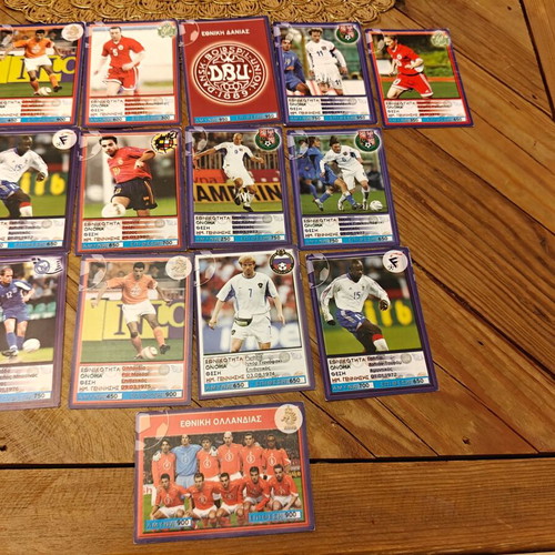 Euro 2004 cards like new, various