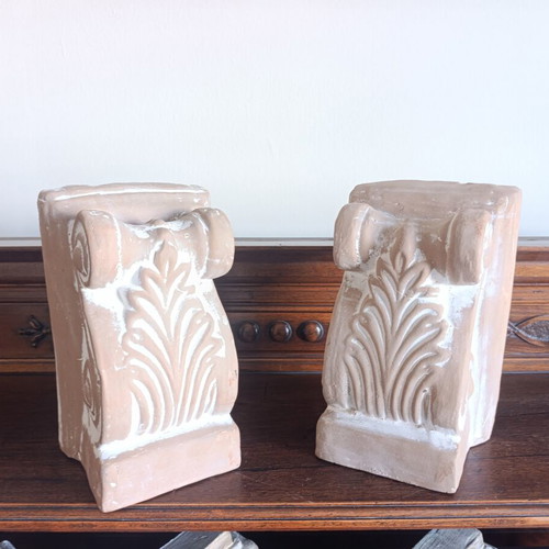 Pair of decorative corbels bookends in genuine terracotta, classic style
