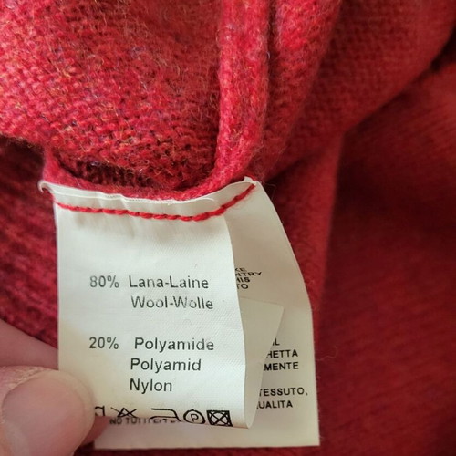 Marlboro Classics wool sweater size L like new, red