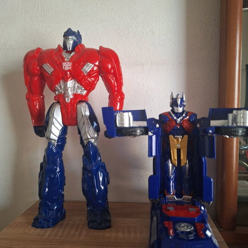 Transformers Optimus Prime figure 30cm like new with battery car