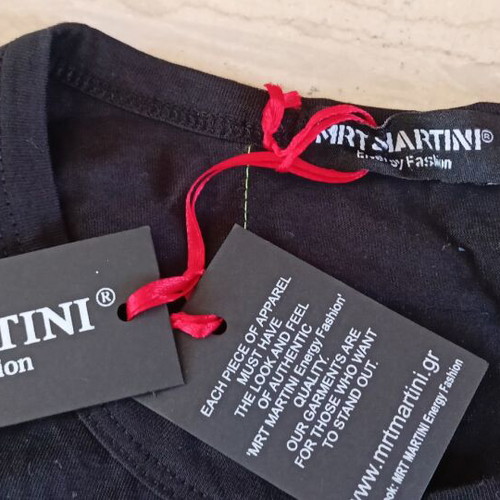 T shirt black size M new with tags