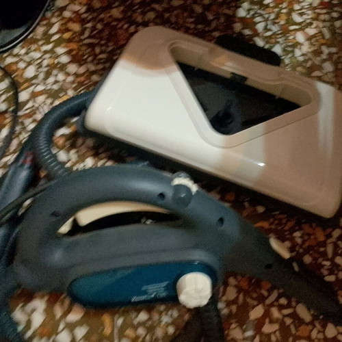 Dirt Devil Aqua Clean steam cleaner lightly used