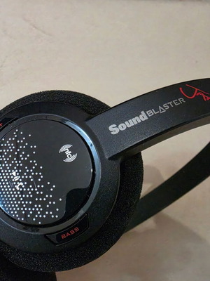 Creative Sound Blaster Jam Bluetooth headphones like new with new ear pads