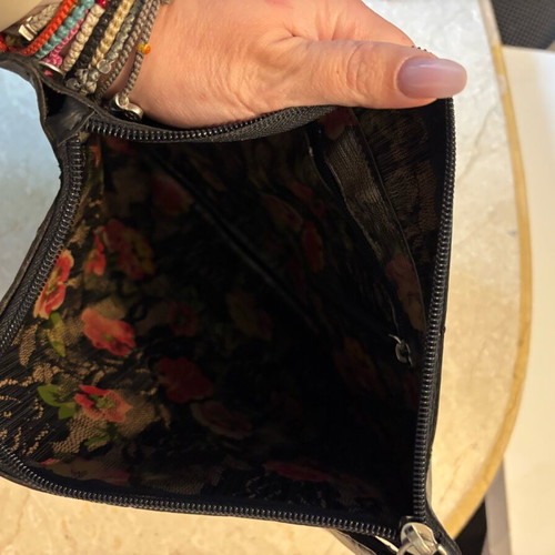 Hunter envelope bag like new, black handheld