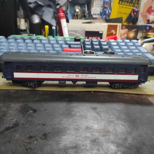 Lima trains model wagons like new, various designs