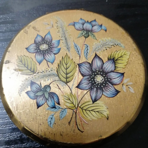 Vintage powder compact used gold plated with 1970 flowers