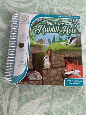 Smart Games Down The Rabbit Hole board game like new