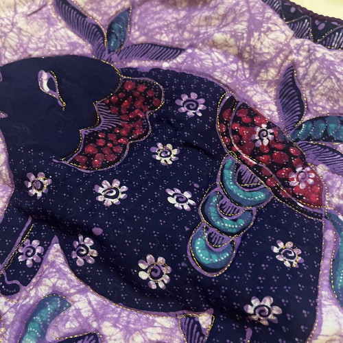 Decorative pillowcase like new, purple and deep blue with elephant design