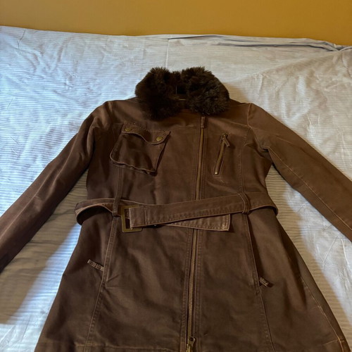 Benetton women's jacket like new with fur collar