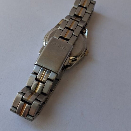 Seiko Quartz Women's Watch like new, Japan, gray and silver