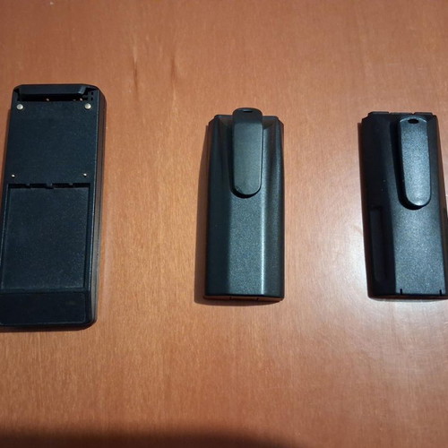 Ericsson charging base and two used batteries Type 4225 and 3009/3008