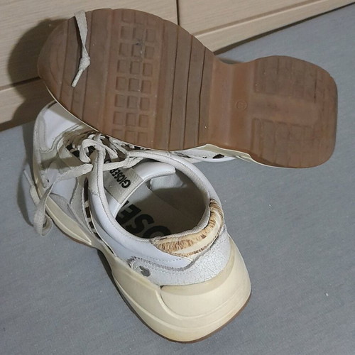 Gioseppo athletic shoes size 37 very good condition