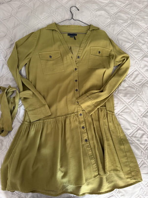 Φόρεμα Attrattivo χακί σεμιζιέ σαν καινούργιο, μέγεθος M