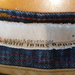 Solid dark blue jeans like new
