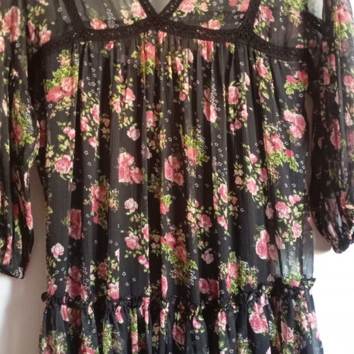 Stradivarius floral dress like new, sheer with black inner lining