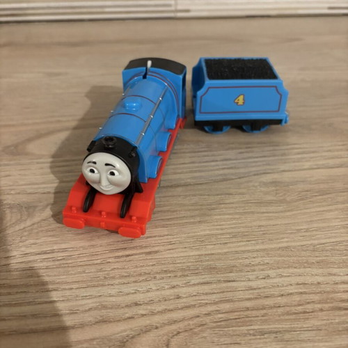 Fisher-Price Thomas & Friends TrackMaster Gordon motorized train with coal car
