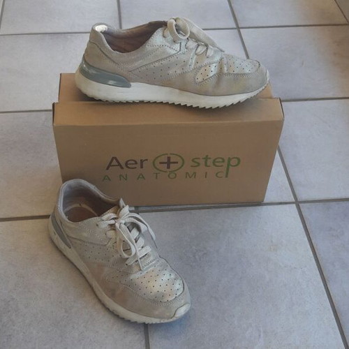Aerostep Women's Sneaker Gold used, size 37