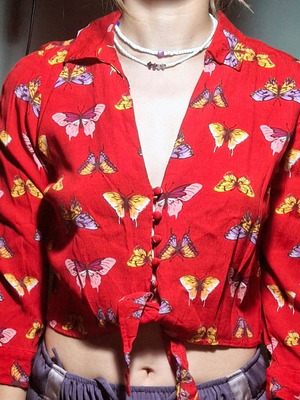 Forever 21 Floral Summer Shirt Red Like New with Butterflies and 3/4 Sleeves