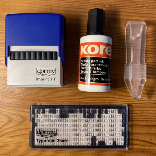Dormy Imprint 1-T (Type-Set) stamp like new with customizable letters and ink