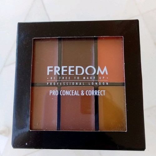 Freedom Pro Conceal & Correct Palette with 6 Creamy Shades