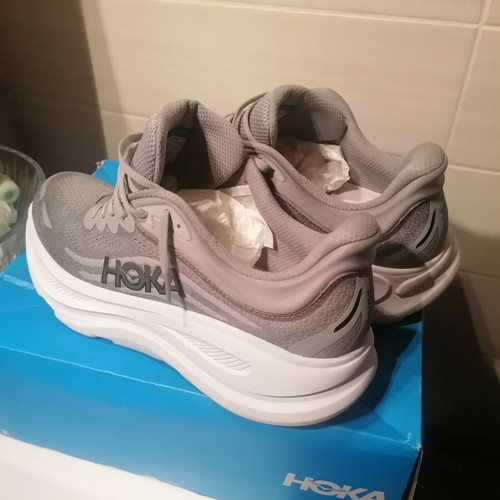 Hoka Bondi 9 GCTC athletic shoes new, size 47