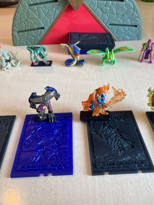 Vintage Yu-Gi-Oh! Mattel 2002 collectible lot, used, 13 figures and cards with arena