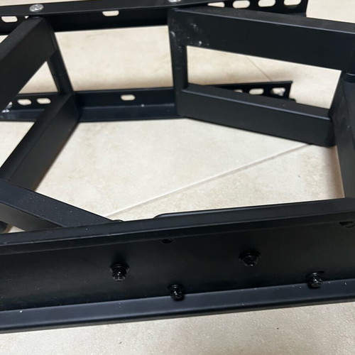 Wall TV mount like new, extendable up to 75''