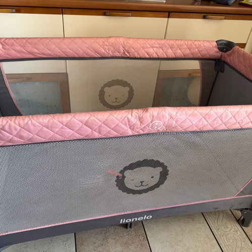 Lionelo Playpen with Changing Table Pink like new
