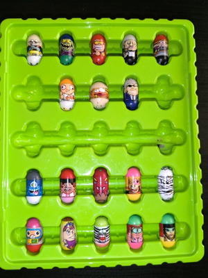 Mighty Beanz Series 3 used set with 20 figures and case