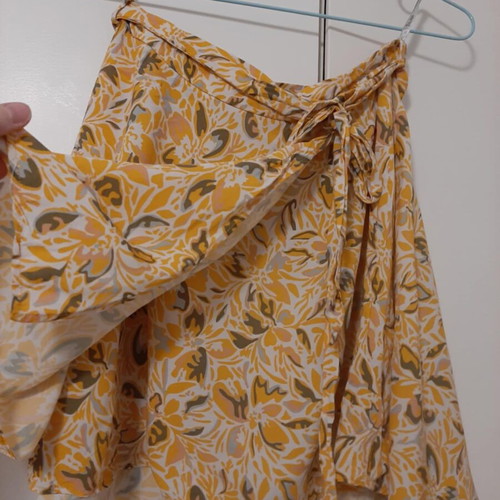 Toi&Moi floral summer skirt size M like new