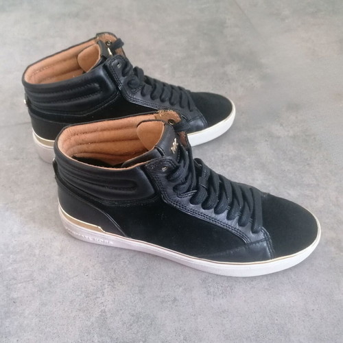 Michael Kors Kyle Sport Shoes Like New Black and Gold Size 39