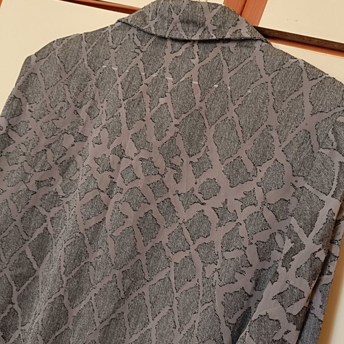 Vintage shirt used, gray silver color with removable pads, size L