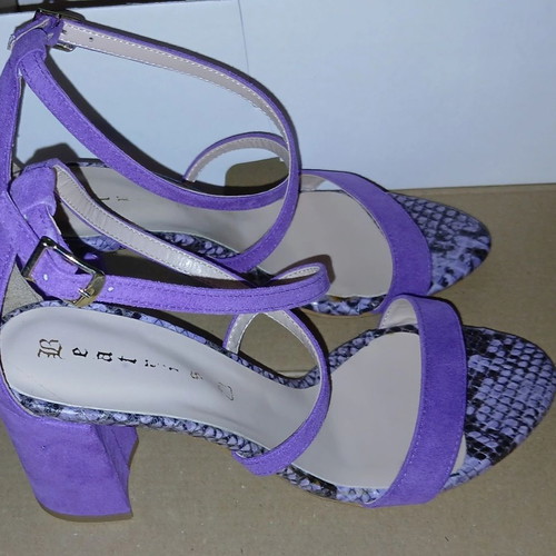 Beatris leather sandals size 36, purple suede with python effect