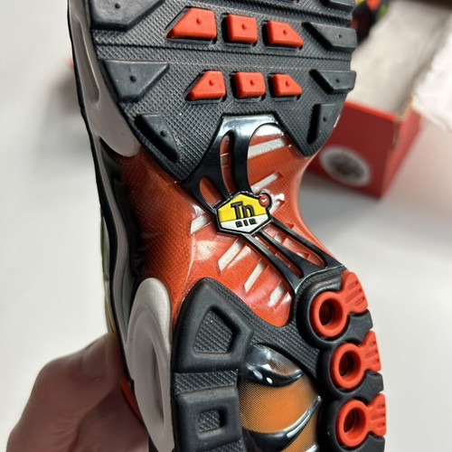 Nike Air Max Plus sneakers brand new, Sunset Orange Yellow, size 38