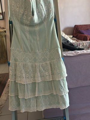 Abercrombie & Fitch Strapless Dress like new with sheer back, size M