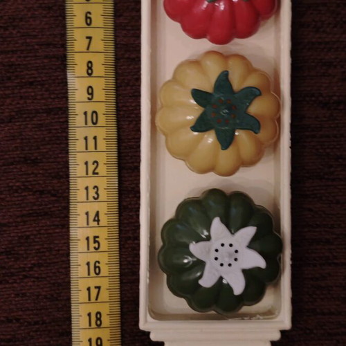 Vintage decorative spice containers
