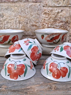 Tashkent Porcelain bowls, 2 large & 5 small, Soviet era floral design